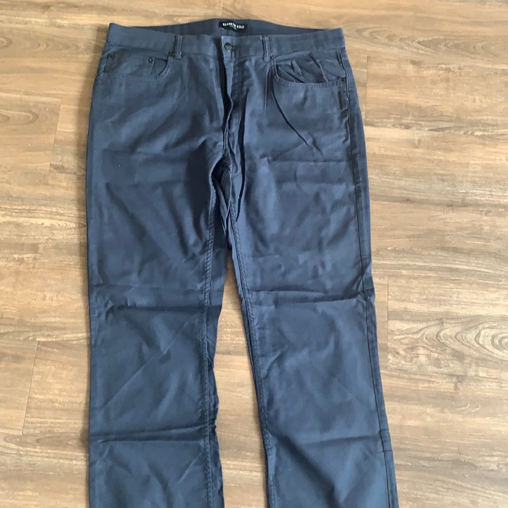 Navy blue Kenneth Cole chinos. W34 L30
